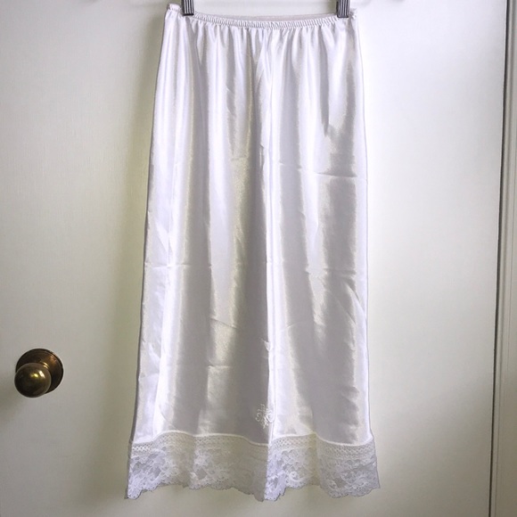 Dior Other - Christian Dior Vintage Skirt Slip White Lace size Small 27” length